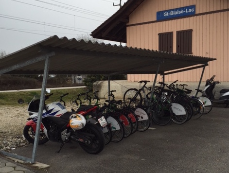 Quid de l’abri vélos à la gare BLS ?